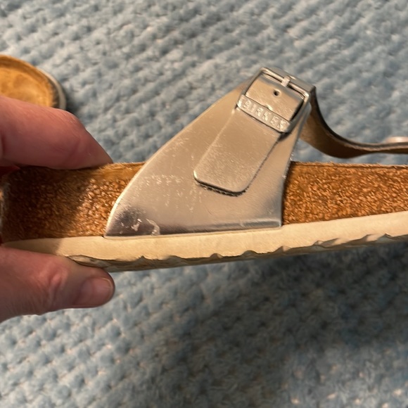 Birkenstock Gizeh, Metallic Silver, Patent Leather, Euro size 40, US size 9- 9.5 - Picture 8 of 14